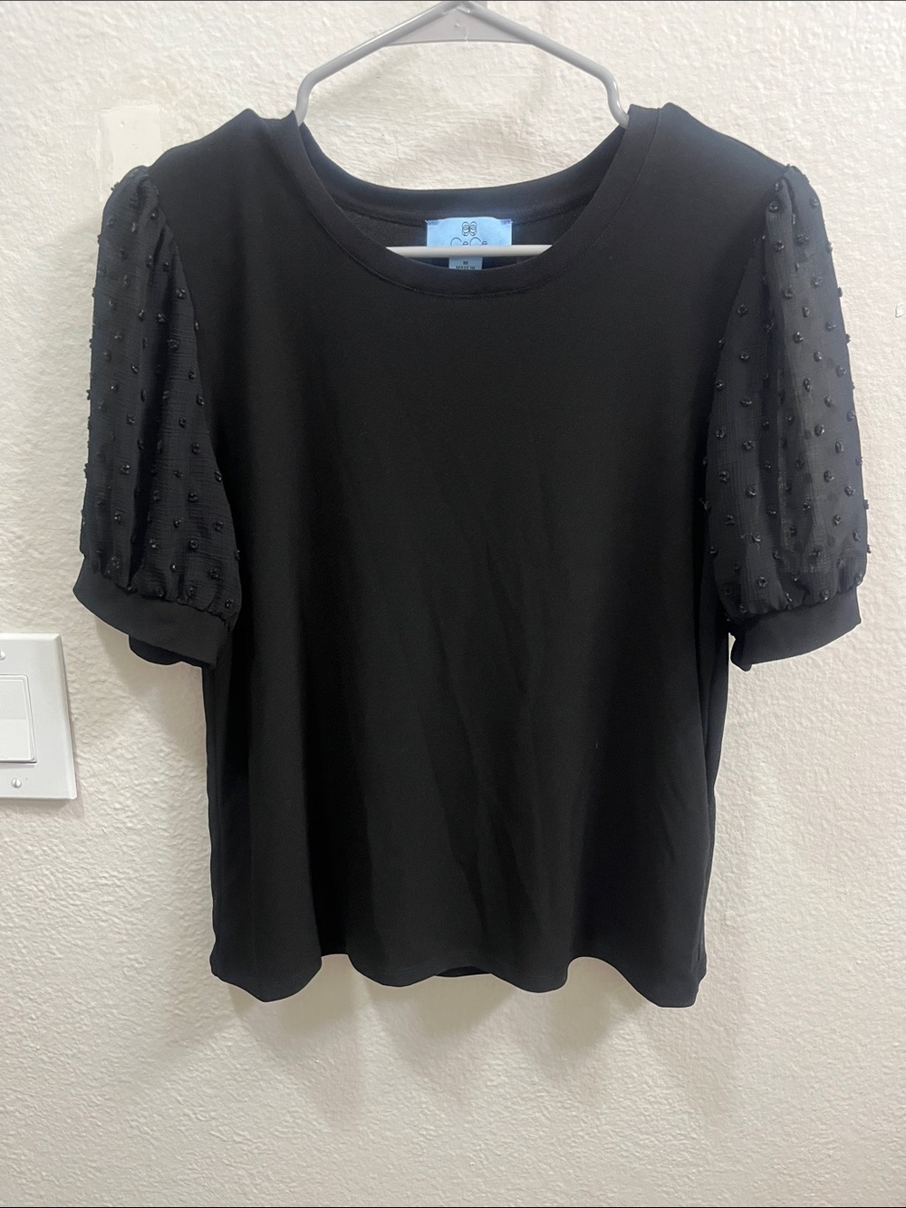 M Black dress shirt
